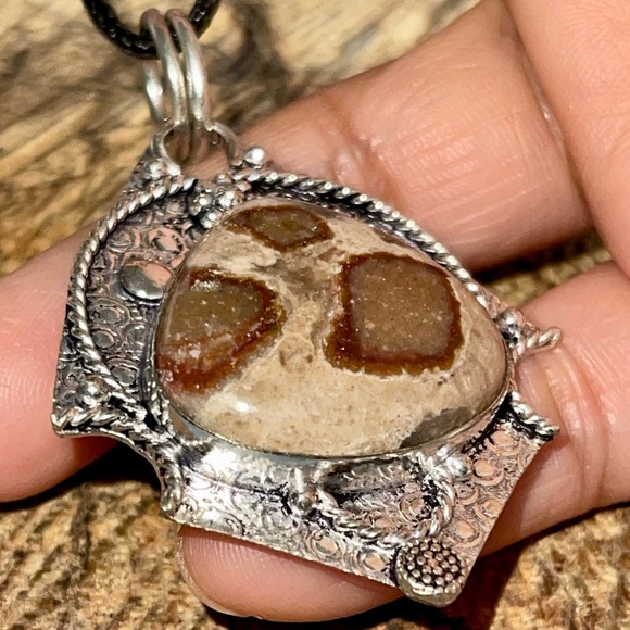 Garnet in Limestone Pendant 2 1/4” - Picture 10 of 14